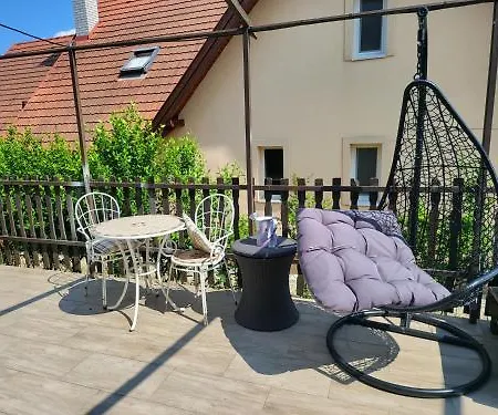 Kali Medence Kapuja 1