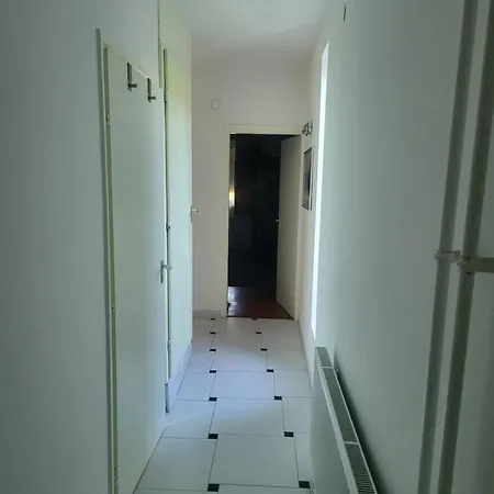 Kali Medence Kapuja 1 Apartment Zanka