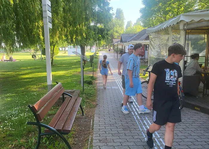 Káli Medence Kapuja 1 *
